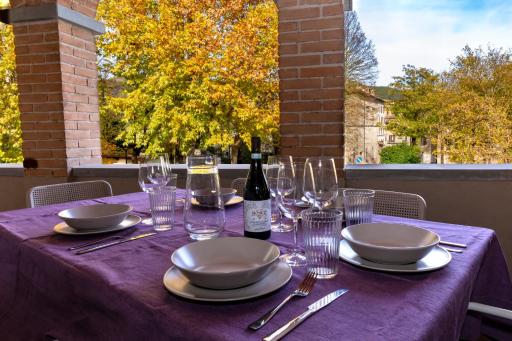 River House - Housity