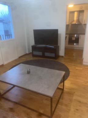 Apartment near city center - Housity