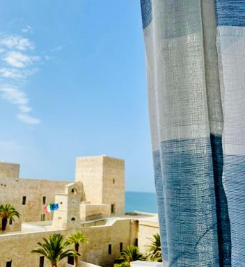 CASA GIO'-vista mare,tribunale e castello nel pieno CENTRO di Trani-WIFI - Hizvo