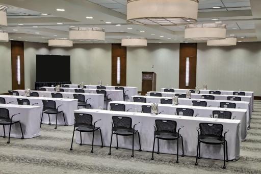 Crowne Plaza - Chicago West Loop, an IHG Hotel - Housity