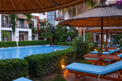 Liona Hotel & SPA - Housity