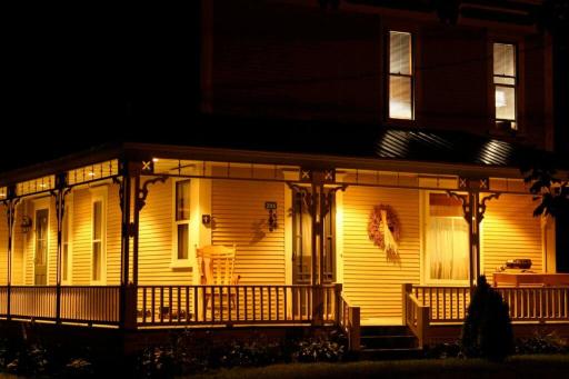 House & loft, pool table, ping-pong, fireplace, AC - Housity