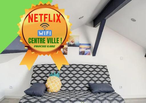 Atypique T1 Duplex - WIFI .Parking .Proche .Gare - Housity