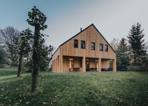 Sady Błotnica Dom Gościnny - Housity