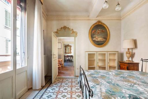 Central Elegant Apartment - Liberty House - Housity