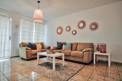 Salinas House - The World’s favorite stay! - Housity