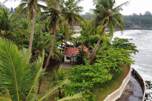 Willo Stays Sea View Home Kannur Landsend - Housity