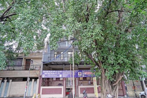 Hotel Green Chilly - Housity
