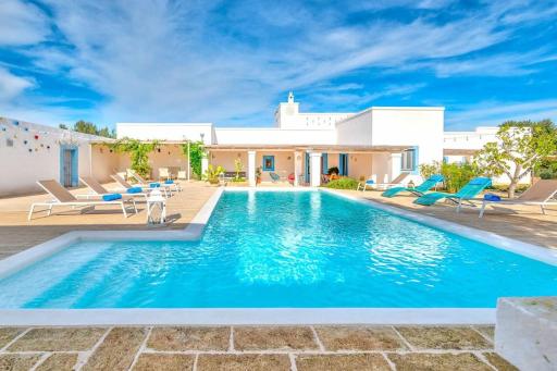 Masseria Tufo Bianco by Raro Villas - Housity