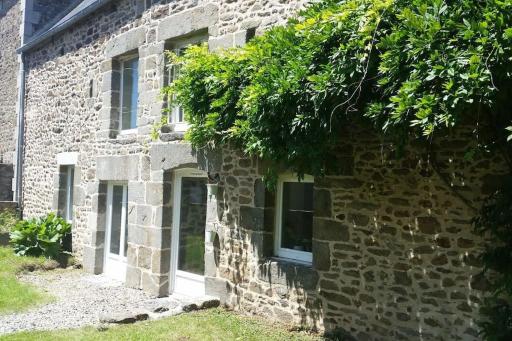Longère 4 chambres à proximité de la Rance - Housity