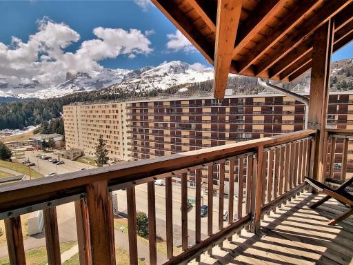 Appartement 4 pièces avec WiFi, Animaux admis, Parking gratuit proche des pistes - FR-1-525-240 - Housity