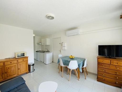 Appartement cosy avec terrasse à 100m de la plage - Calvi - FR-1-63-278 - Housity