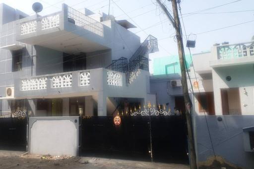 Close to Chennai International Airport, 2 BHK Fully furnished with Kitchen Facility - Housity