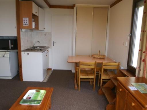 Studio cabine 4 pers avec balcon sud-ouest proche pistes - FR-1-557-21 - Housity
