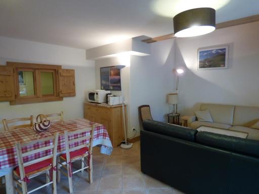 Magnifique T2 58m², centre Chinaillon, proche pistes, balcon ouest, parking, 3 étoiles - FR-1-458-156 - Housity
