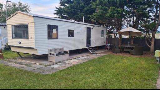 3 bedroom caravan robin hood site rhyl - Housity
