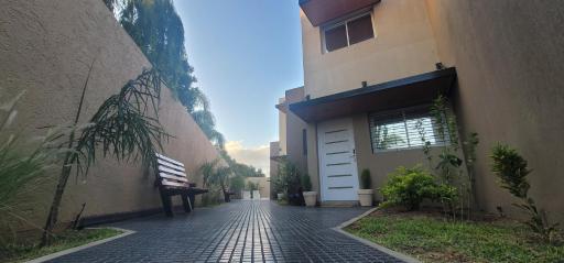 La Quinta Apart - Housity