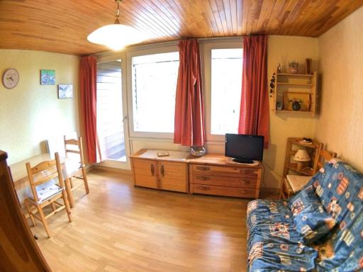 Studio 4 pers. Vars Les Claux, balcon, à 50m des pistes et proche commerces - FR-1-330B-36 - Hizvo