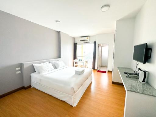 The Island Resort - Housity