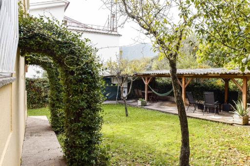 Can Camps Besalú - Casa planta baja con jardín - Housity