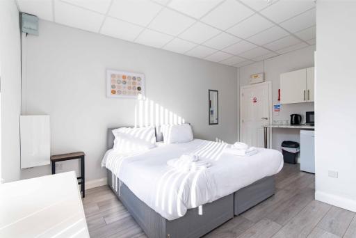 Lovely, Comfy Rooms at Hucknall - Housity