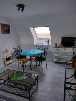 Paimpol appartement port,gare et commerce a pied - Housity