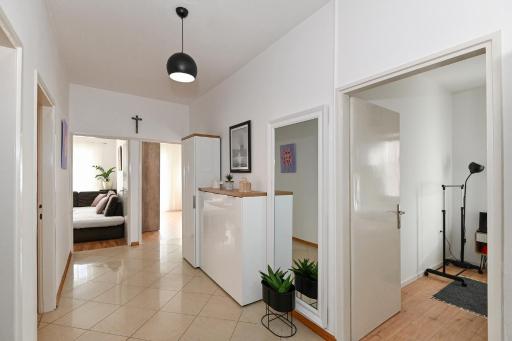 Apartment Irena - Housity