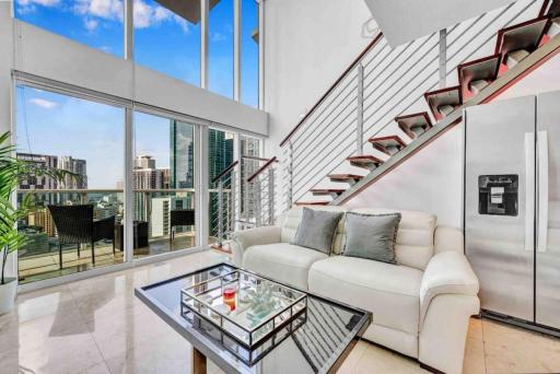 Lovely 1 Bedroom Loft in the Heart of Brickell - Housity