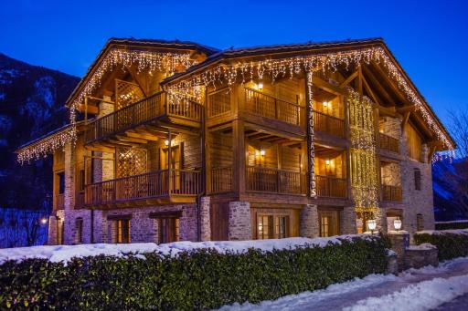 Hotel Les Montagnards - Housity