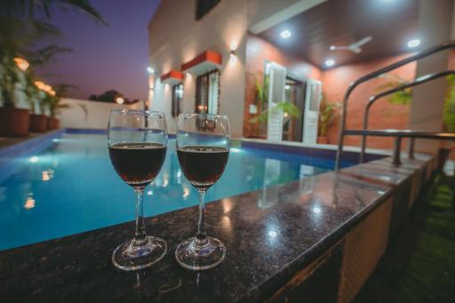 Villatic Homes - Housity