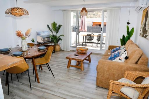 M&C Penthouse Santa Barbara - Housity