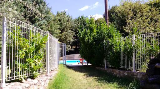 Maison chaleureuse a Saint Marcel les Sauzet + piscine partagee - Housity