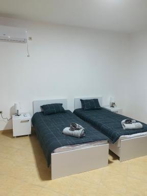 Neva Apartment - Housity