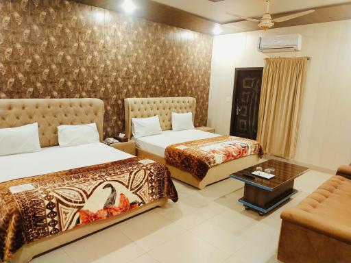 Royal Fort Executive Hotel Gulberg - Housity