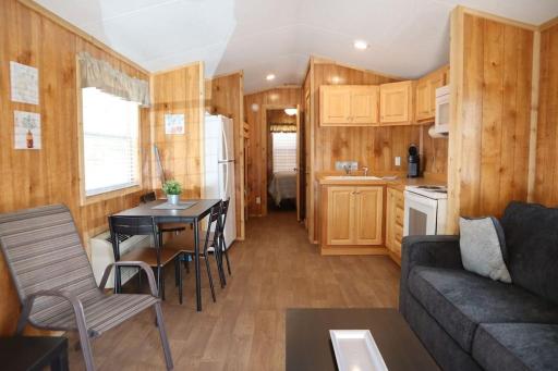 Truth Harbors Cabin 2 - Downtown Steinhatchee - Housity