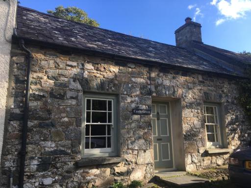 Cosy cottage blast from the past - Housity