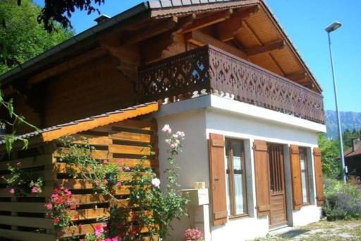 Chalet Flora - Housity