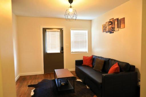 Entire Atlanta Condo Minutes from Downtown - Housity