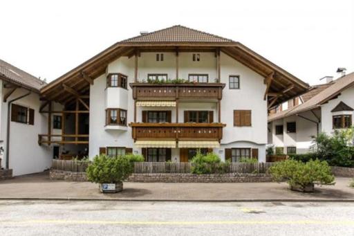 Sylvester Apartment - Housity