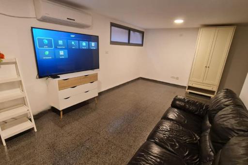 Adorable Basement Apartment in a Kibbutz - Housity