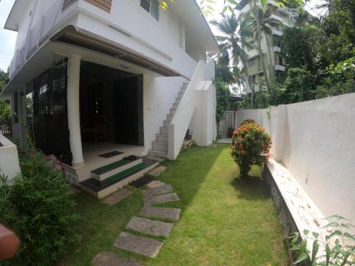 Cheerful one BHK house - Housity