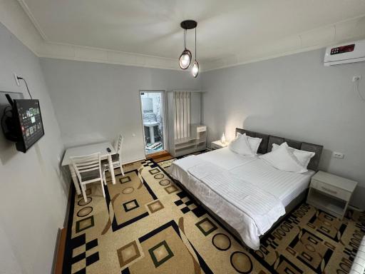 Nemo Guest House - Housity