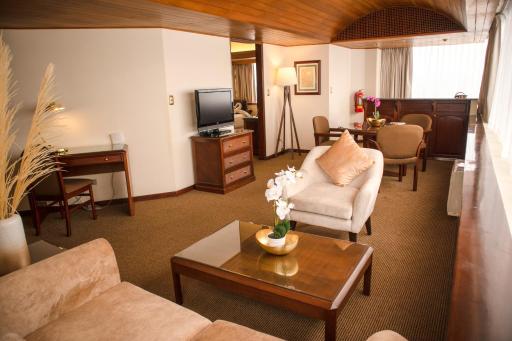 J&A Classic Hotel - Housity