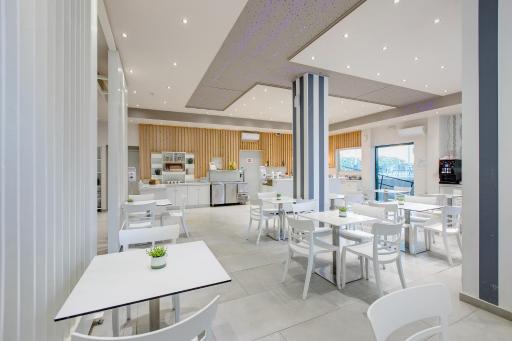 Club Zante Plaza - Housity