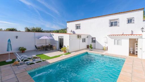 Casa Verde de Elena Benalauría by Ruralidays - Housity