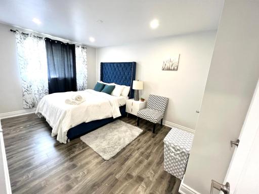 Beautiful updated Luxurious Bungalow near falls and Marineland - Housity