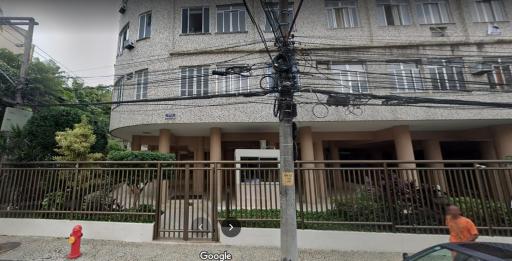 Quarto-sala com WiFi em rua tranquila de Botafogo - Housity
