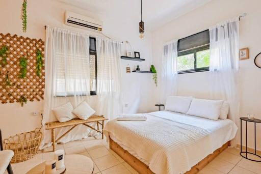Loft on the Square - Housity
