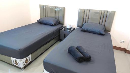 Big whole peaceful house - Housity