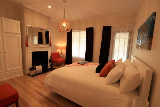 Strathalbyn Cottages - Housity